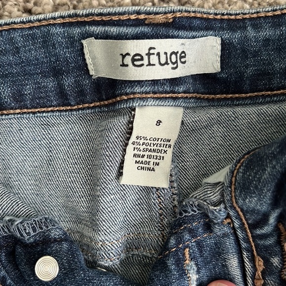 Size 10 jean shorts - Picture 2 of 3